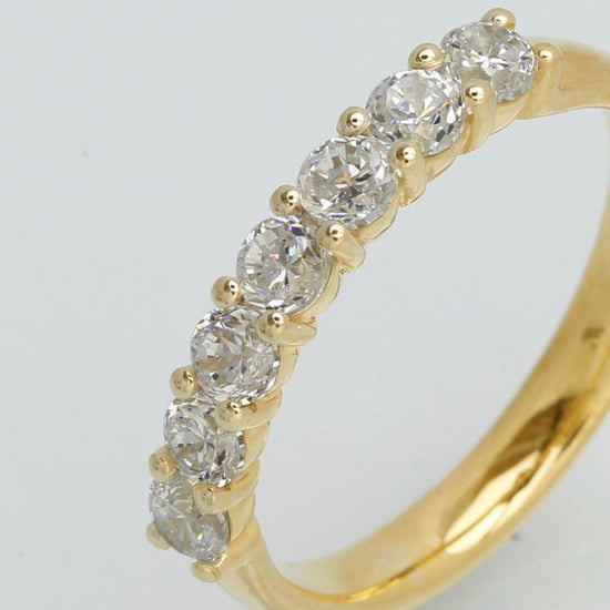 14K Aligned ring LG 0,70ct ialt DEF/VS rødguld