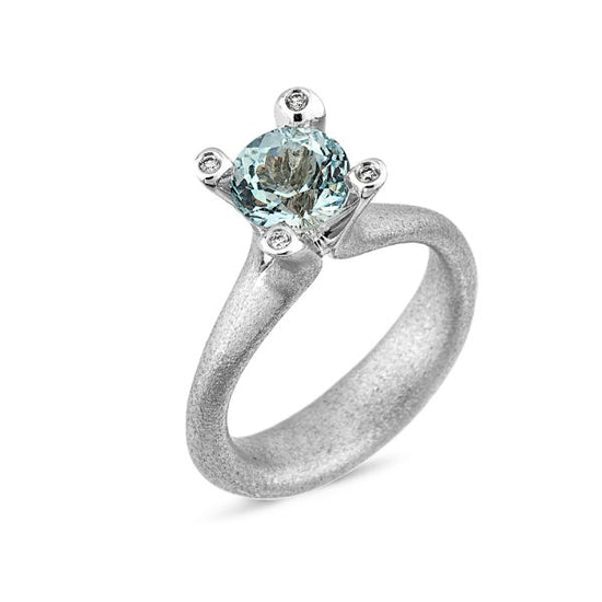 14kt. COCKTAIL ring 4x0,01ct. W-vs blå topaz Nuran