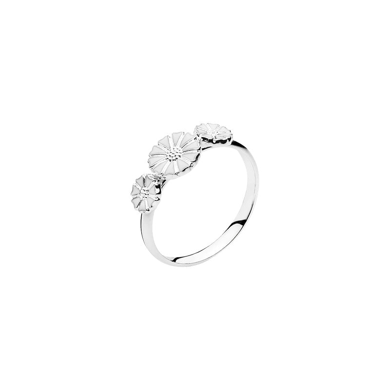 Marguerit ring 7,5 + 5mm. St.56 Sølv med hvid emalje