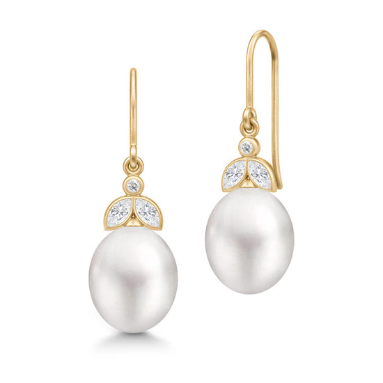 Tasha Fg. Earrings White Pearl Julie Sandlau