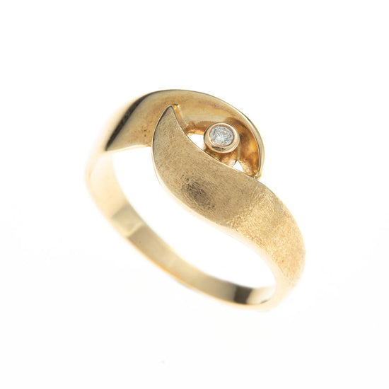 14Kt. Guldring model 008 m.0,03ct.  - Divine by norup